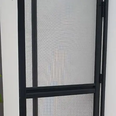 Nyíló ajtós szúnyogháló